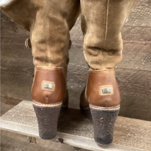 Australia Luxe Collective “Mona” Suede Shearling Wedge Boots – Size 8 - Picture 4 of 11